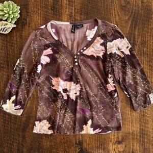 Yashi | Vintage Y2K Brown Floral Script 3/4 Sleeve Henley Top, Size M
